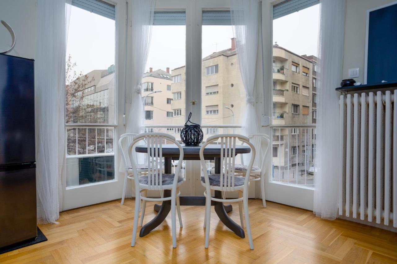 Golden Hour Apartment Budapest Exteriör bild
